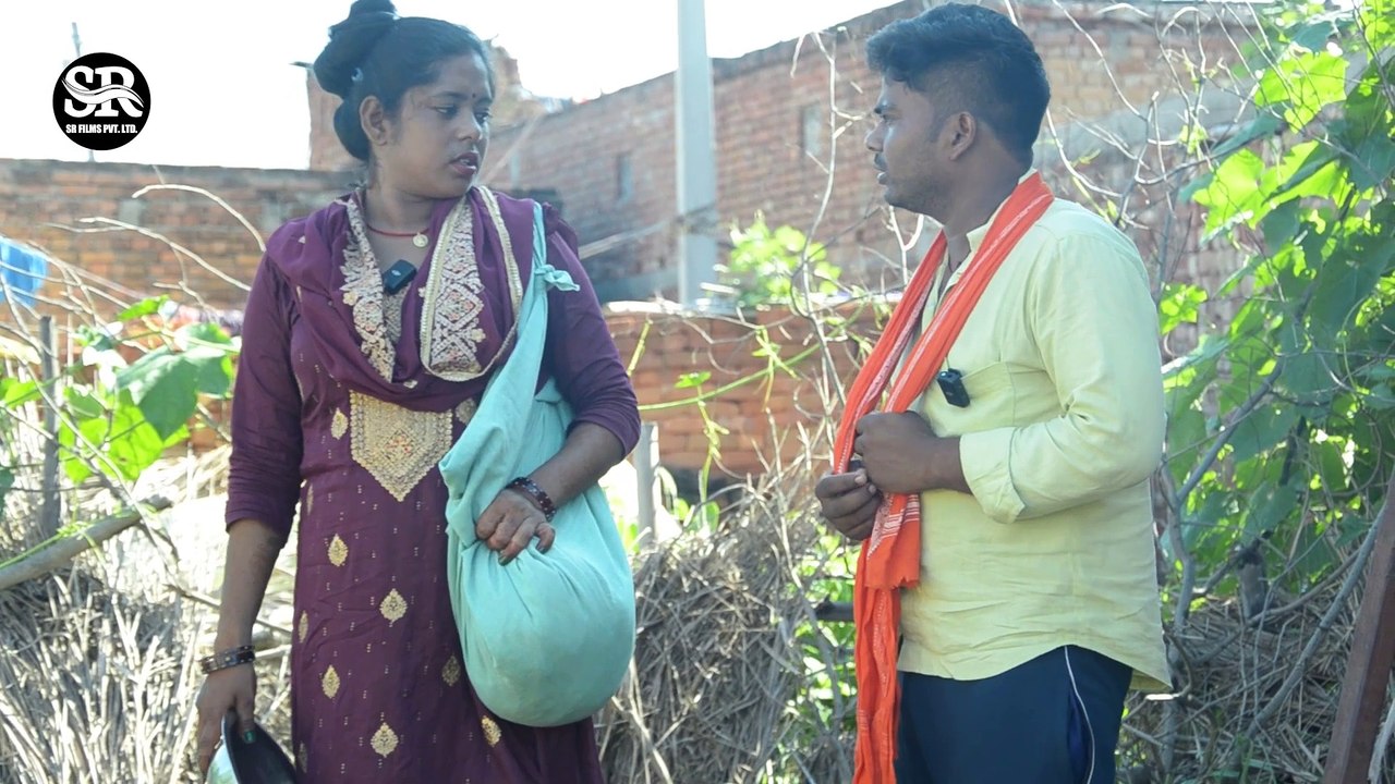 बेचारी भिखारीन के साथ देखें क्या हुआ - Bhojpuri Comedy Video