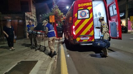 Portão cai sobre mulher na Travessa Cristo Rei e Siate é acionado