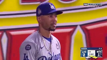 GRAND SLAM!! Anthony Volpe gives the Yankees THE LEAD in World Series Game 4!