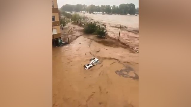 İspanya'da şiddetli yağış can kayıplarına yol açtı