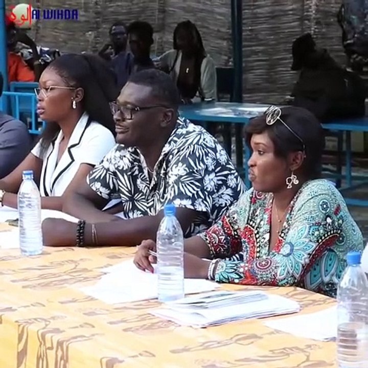 -Grand reportage : le monde du mannequinat attire les jeunes, mais reste un métier peu connu. Nous vous invitons à suivre ce reportage.