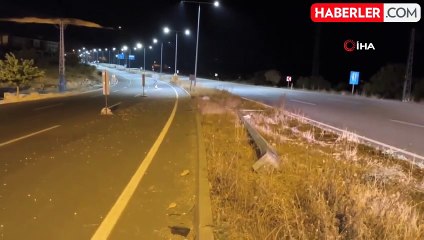 Gercüş'te Maddi Hasarlı Kaza: Aydınlatma Direği Söküldü