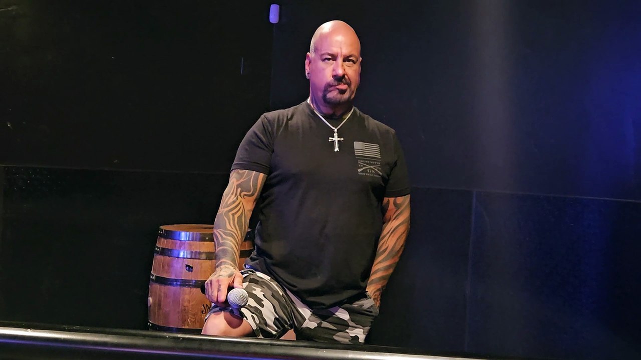 FAITH NO MORE - EPIC (PERFORMED LIVE AT THE WESTERNER)