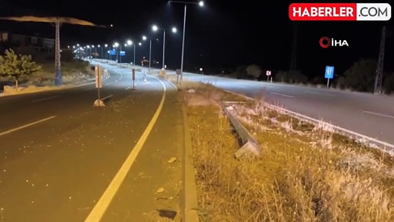 Gercüş'te Maddi Hasarlı Kaza: Aydınlatma Direği...
