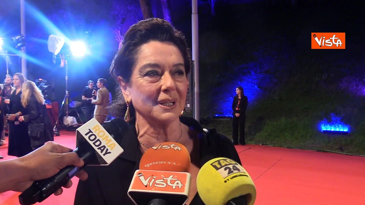 Monica Guerritore a Festa Cinema Roma: Vita da Carlo? "E' forte interpretare l'ex moglie di Verdone"