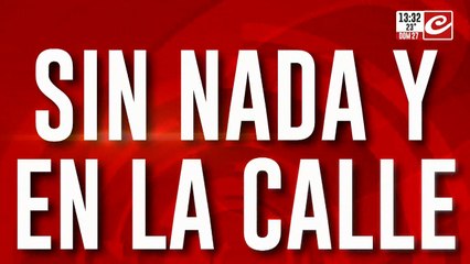 Lo desalojaron de su casa de toda la vida: vive en un rancho lleno de basura con sus 4 nietos