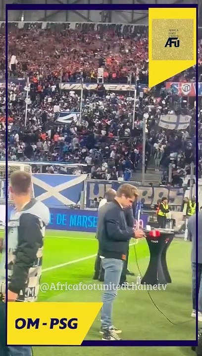 #Ligue1 #OM⚪ #PSG : Ambiance avant le classique sur la terrain du stade de Vélodrome ⚽