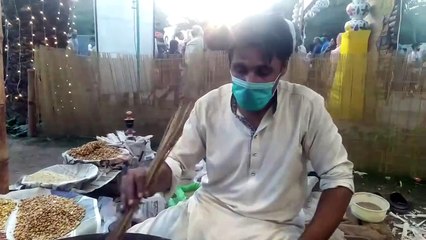 Makai aur Chano ko kesay bhona jata hai!How to roast makai and chana