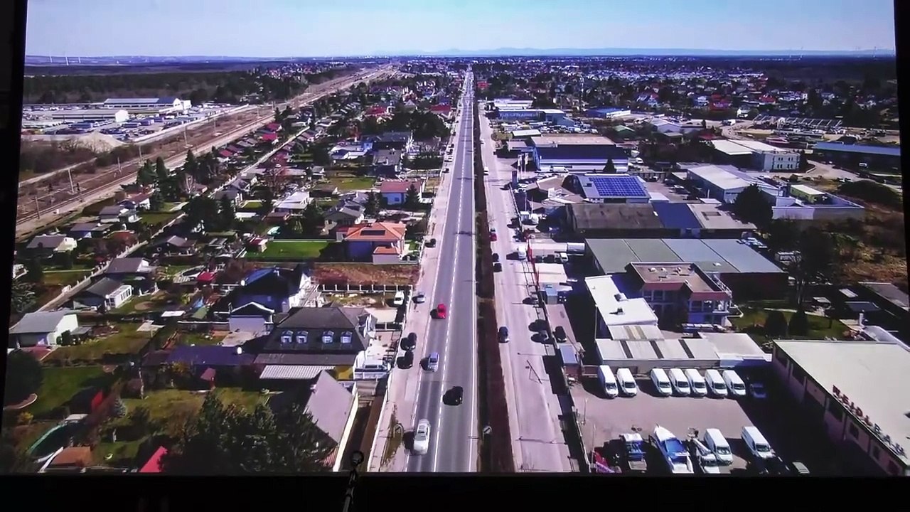 LH Mikl-Leitner erhebt Strasshof an der Nordbahn zur Stadt
