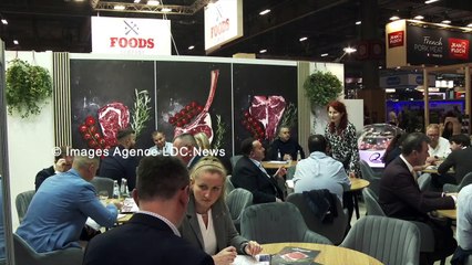 Salon du SIAL 2024. Dégustation d'une côte de boeuf chez ZACZYK. Paris/France - 21 Octobre 2024