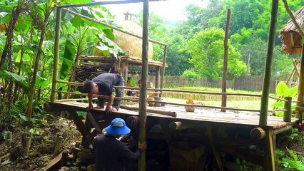 Dwarf family builds wooden house - roof made of palm leaves - intimate meal with neighbor