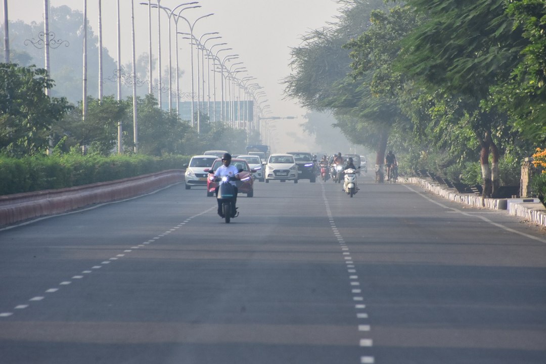 Mosam :  बदलले लगा मैदानों का मौसम, जयपुर में सुबह-शाम गुलाबी ठंडक