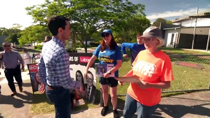 Some regional QLD seats see double-digit swings in favour of the LNP