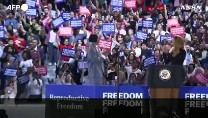 Beyonce' sul palco a Houston per Kamala Harris