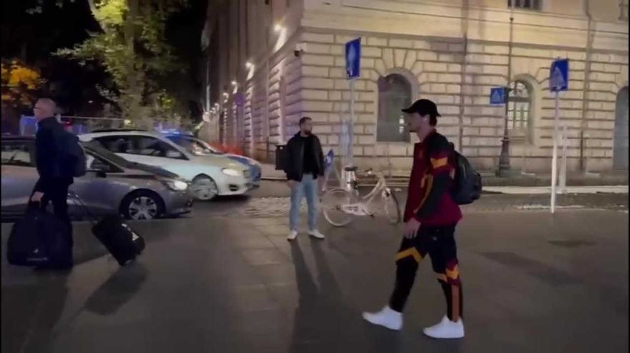 "Fuori le p...": accoglienza gelida per i giallorossi al rientro da Firenze