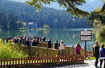 Gölcük Tabiat Parkı yazdan kalma günde dolup taştı