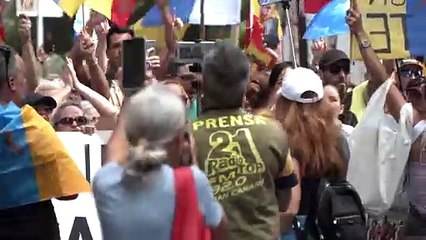 Aux îles Canaries, des milliers de manifestants contre l'immigration clandestine