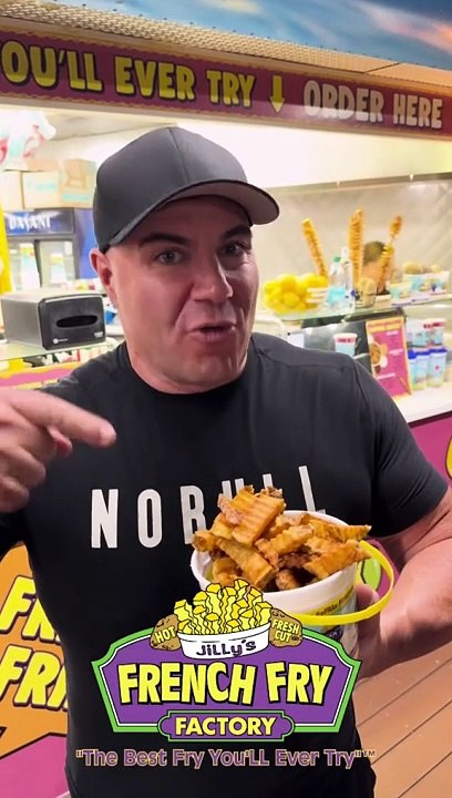 BOOM!  Or DOOM! ☠️⁉️ #food #challenge #newjersey #jerseyshore #boardwalk #icecream #pizza #father #son #family #fun #bigjustice #boom @Highland Bros