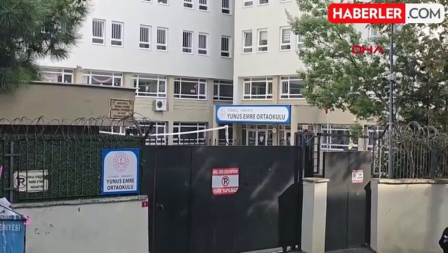 Ümraniye'de Öğrenci Bıçakla Okulu Bastı, Müdür Yardımcısını Tehdit Etti