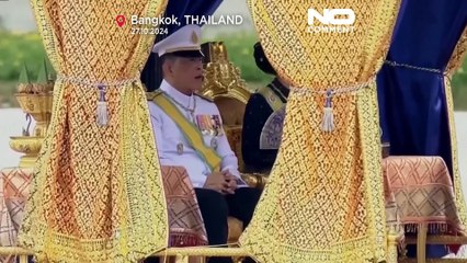 NO COMMENT: La histórica procesión de barcazas del rey de Tailandia y la corte real