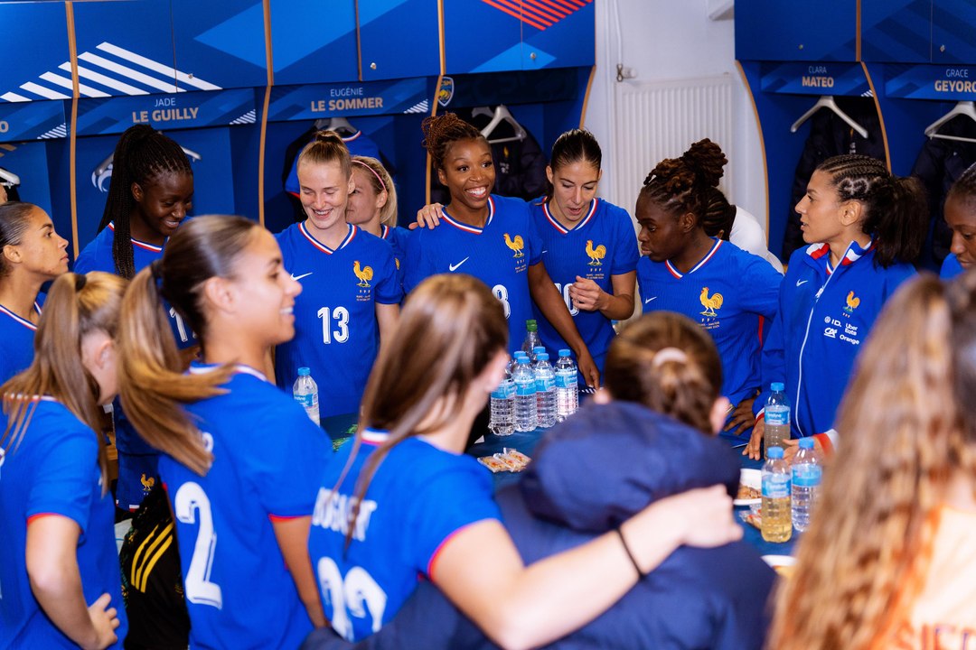 Les coulisses de la victoire des Bleues