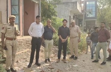 VIDEO: छापेमारी कर 924 किलो पटाखे बरामद किए