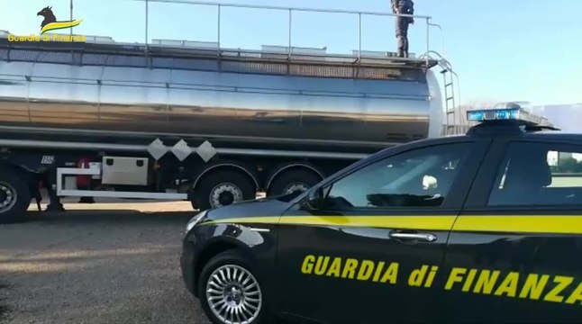 Contrabbando di gasolio agricolo: sequestri per 1,5 milioni a società di commercio carburante (28.10.24)