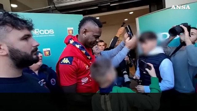 Balotelli a Genova, visite mediche e primo allenamento: Sono carico