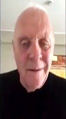 Anthony Hopkins perde la testa