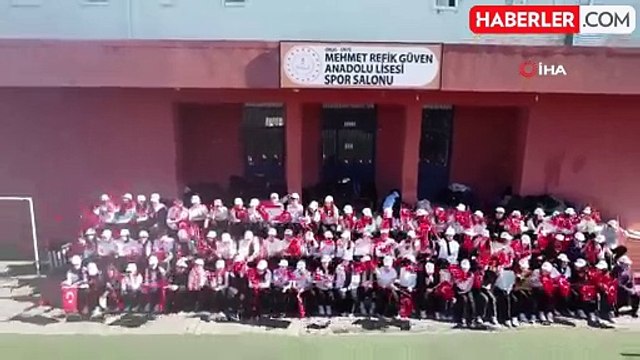 Cumhuriyet'in 101. Yılı İçin 101 Öğrenciden Anlamlı Koreografi