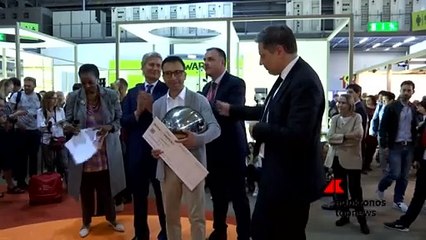 Design: minimal e leggerissima, alla libreria Claro l’Intesa Sanpaolo award