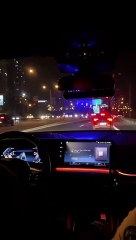 Çakarlı araçla paylaşım yapan kaçağa sınır dışı