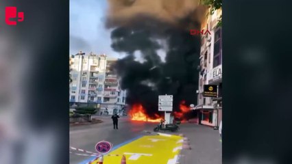 Kamyonet seyir halinde yandı