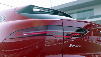 Jaguar I-Pace vs Tesla Model X, qual è la migliore? - VIDEO