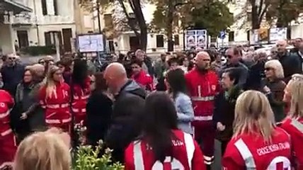 L'ultimo saluto di Gabriele Cirilli alla madre