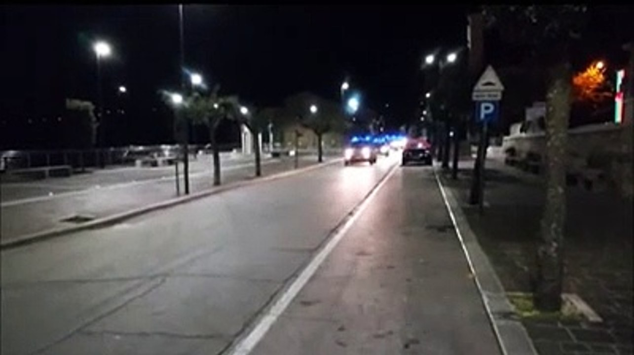 Caccia alla banda dei ladri, case passate al setaccio con i cani