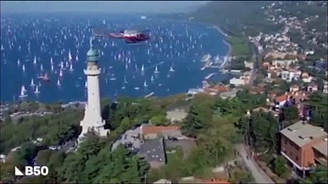 La Barcolana come non l'avete mai vista: da sotto e... dalle Frecce Tricolori