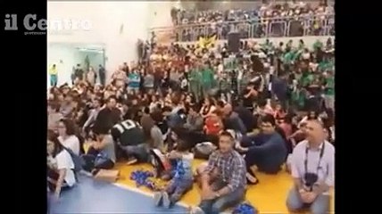 Inni e palasport pieno alla festa di Azione Cattolica