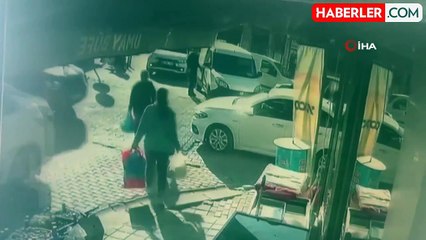 Kontrolden Çıkan Otomobil Yayaya ve Market Duvarına Çarptı