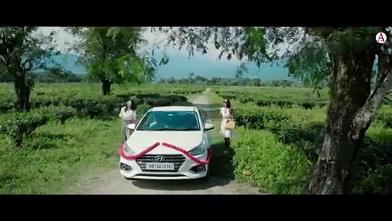 Dure Oi Pahar Misheche l দূরে ঐ পাহাড় মিশেছে