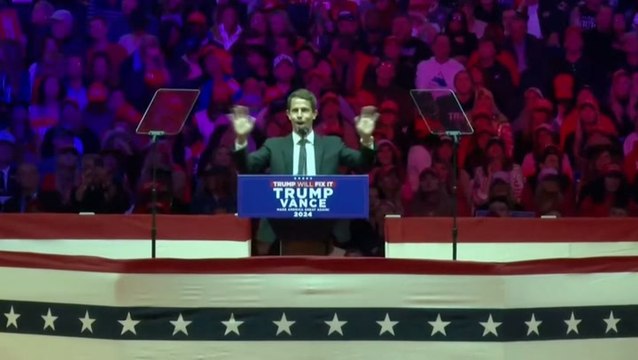 Comedian booed at Trump rally after calling Puerto Rico ‘floating island of garbage’