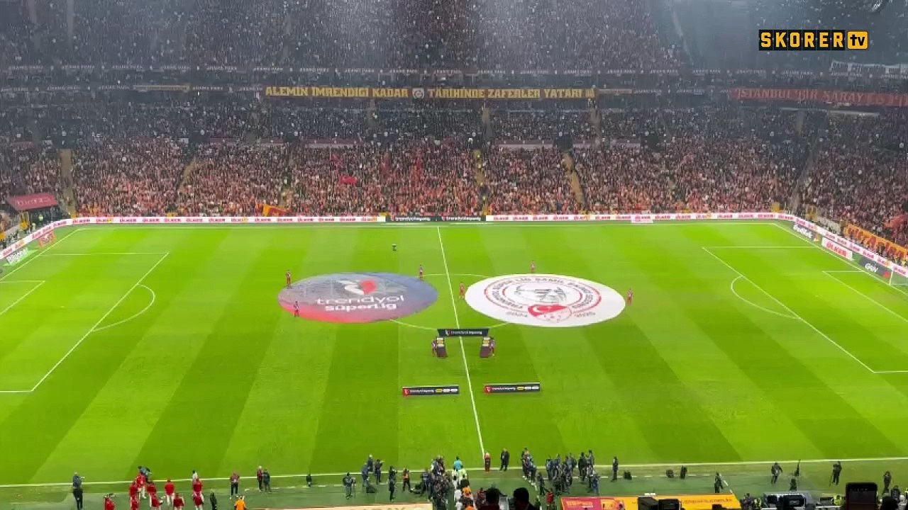 Galatasaray - Beşiktaş maçında 29 Ekim Cumhuriyet Bayramı coşkusu!