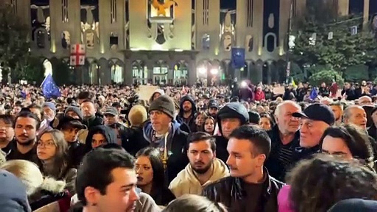 Georgien: tausende protestieren gegen wahlergebnis