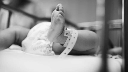 Graban a madre golpeando salvajemente a su bebé de 11 meses en Bucaramanga