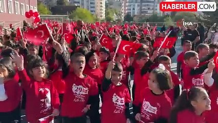 Tokat'ta Miniklerden Cumhuriyet Bayramı Korteji