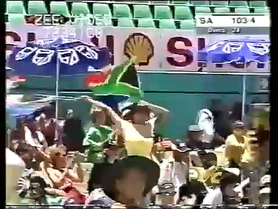 Jonty Rhodes 98 vs Pakistan 1st ODI 2002 @ Durban