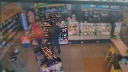 Câmera de segurança flagra assalto em posto de combustíveis de Piracicaba