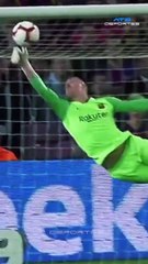 LA MEJORES ATAJADAS EN EL FÚTBOL