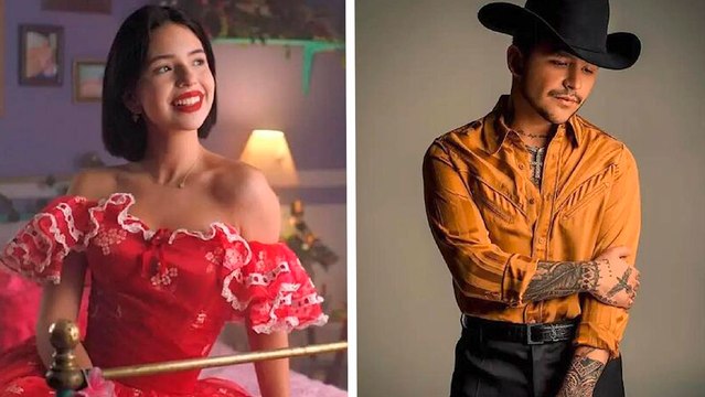 Christian Nodal se viraliza tras mostrar cara de enfado después de un beso de su esposa, Ángela Aguilar