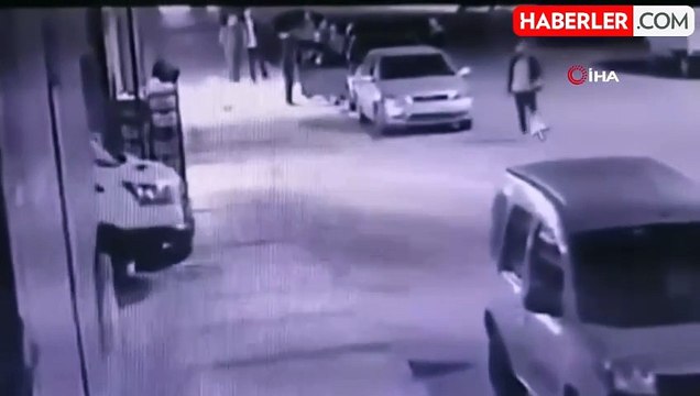 İzmir'de Markette Silahlı Saldırı: Polis Memuru Hayatını Kaybetti